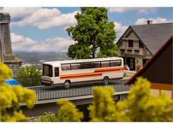 FALLER Car System 161441 MB O 303 RHD Reisebus (WIKING) - H0 (1:87)