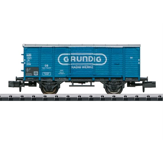 Minitrix 15397 Gedeckter Güterwagen "GRUNDIG", eingestellt bei der DB, N (1:160)