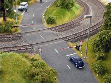 Noch 14307 L-C Bahnschranken mit Andreaskreuzen HO