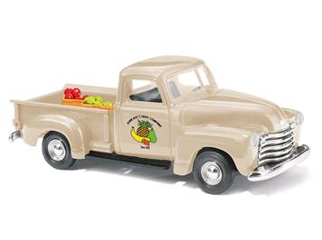 Busch 48245 Chevrolet Pick-Up, Fruit Company mit Obstladung - H0 (1:87)