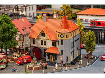 Faller 130649 Rathaus mit Feuerwehrgarage, H0 (1:87)