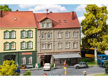 Faller 191786 Stadthaus mit Sattlerei - H0 (1:87)