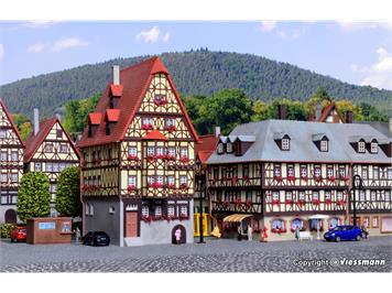 Kibri 37101 Hohes Haus mit Eckhaus - N (1:160)