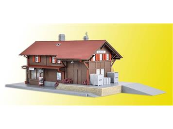 Kibri 39519 Bahnhof Surava inklusive Hausbeleuchtungs- Startset - H0 (1:87)