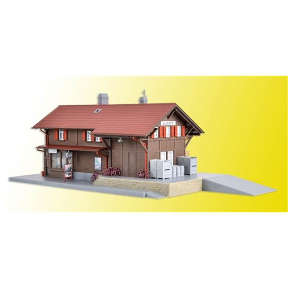 Kibri 39519 Bahnhof Surava inklusive Hausbeleuchtungs- Startset - H0 (1:87)