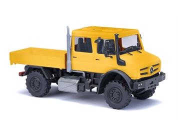 Busch 51080 Mercedes-Benz Unimog U 5023 / Doppelkabine, gelb "Formneuheit" - H0 (1:87)