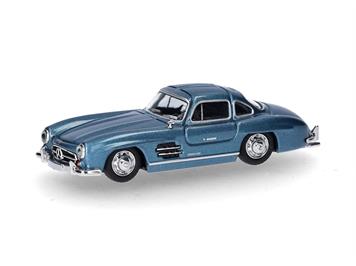 Herpa 430975-002 Mercedes-Benz 300 SL Flügeltürer, hellblau metallic - H0 1:87